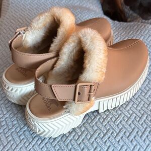 Sorel Women's Tan Fur-Lined Mules